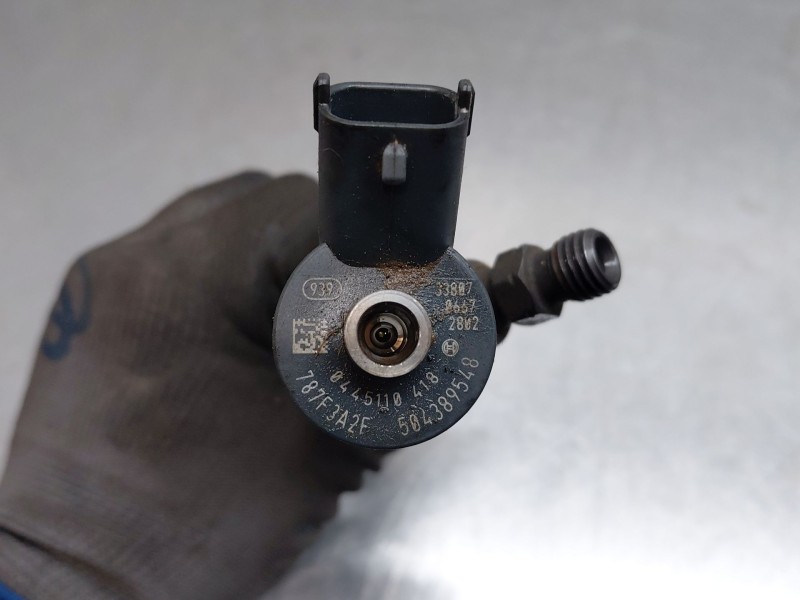 Recambio de inyector para fiat ducato 250 furgón multijet referencia OEM IAM 0445110418  