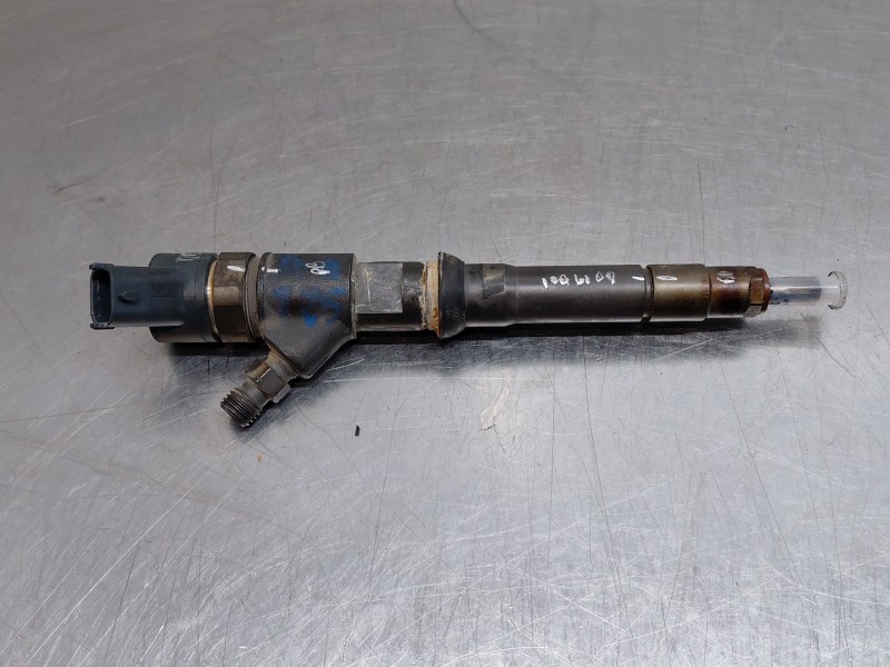 Recambio de inyector para fiat ducato 250 furgón multijet referencia OEM IAM 0445110418  