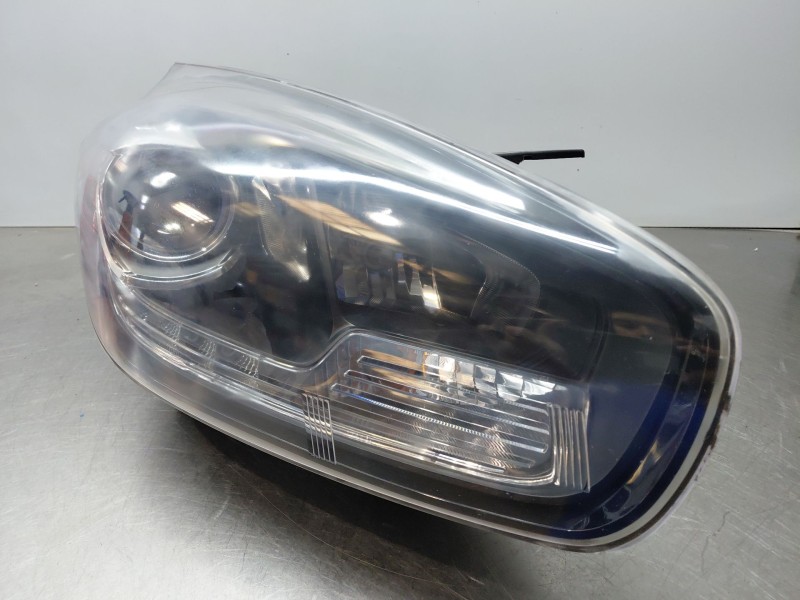Recambio de faro derecho para kia carens iv 1.7 crdi referencia OEM IAM   