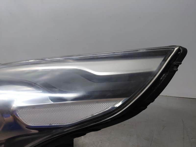 Recambio de faro izquierdo para kia carens iv 1.7 crdi referencia OEM IAM   