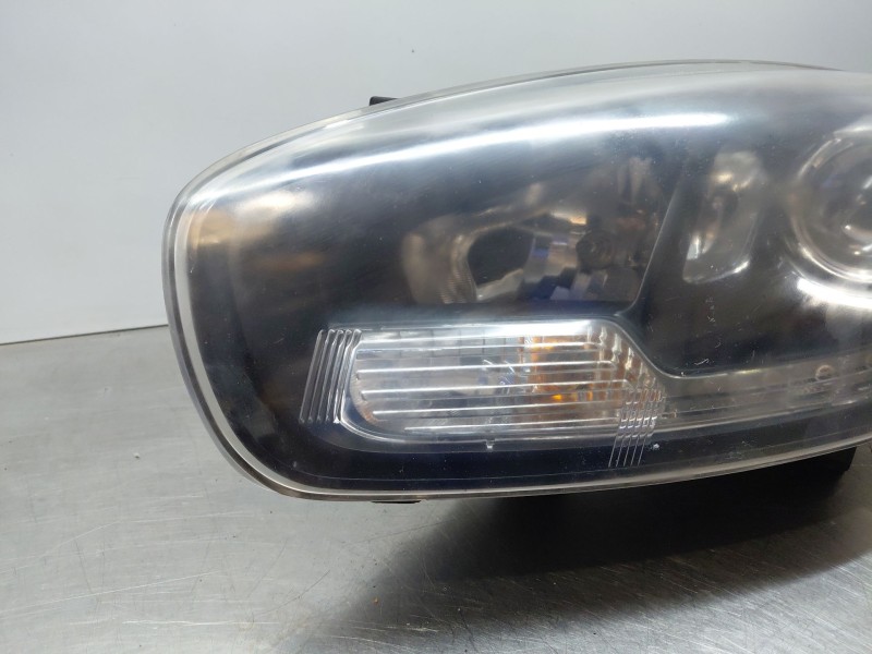 Recambio de faro izquierdo para kia carens iv 1.7 crdi referencia OEM IAM   