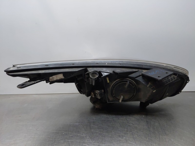 Recambio de faro izquierdo para kia carens iv 1.7 crdi referencia OEM IAM   