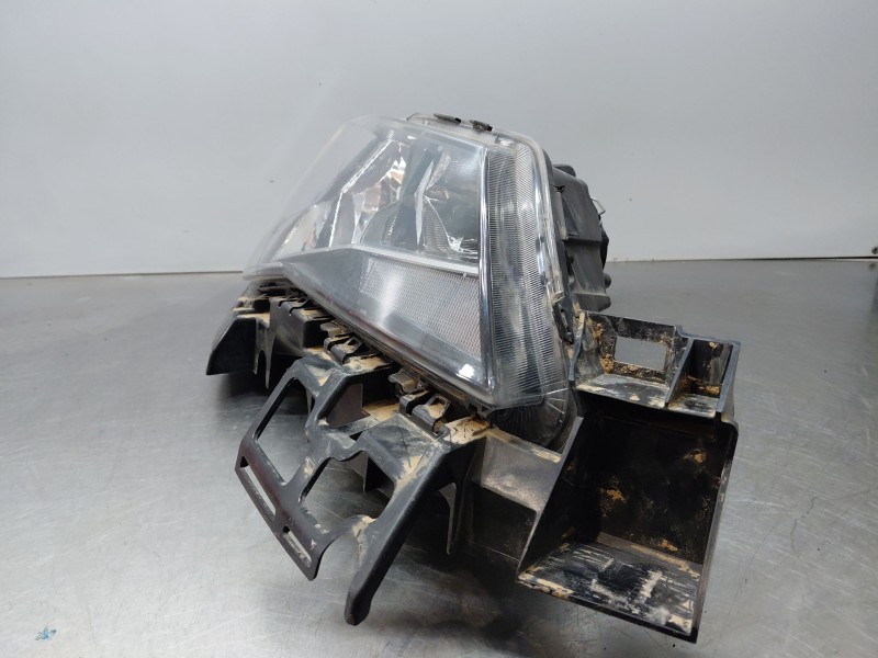 Recambio de faro derecho para seat ateca style go referencia OEM IAM   