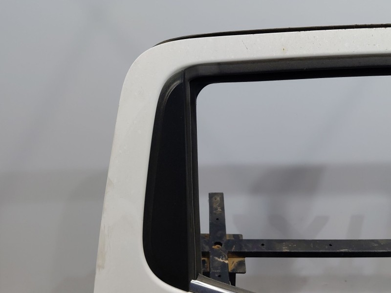 Recambio de puerta trasera derecha para nissan navara pick-up (np300) 4x4 referencia OEM IAM H21004JKAA  