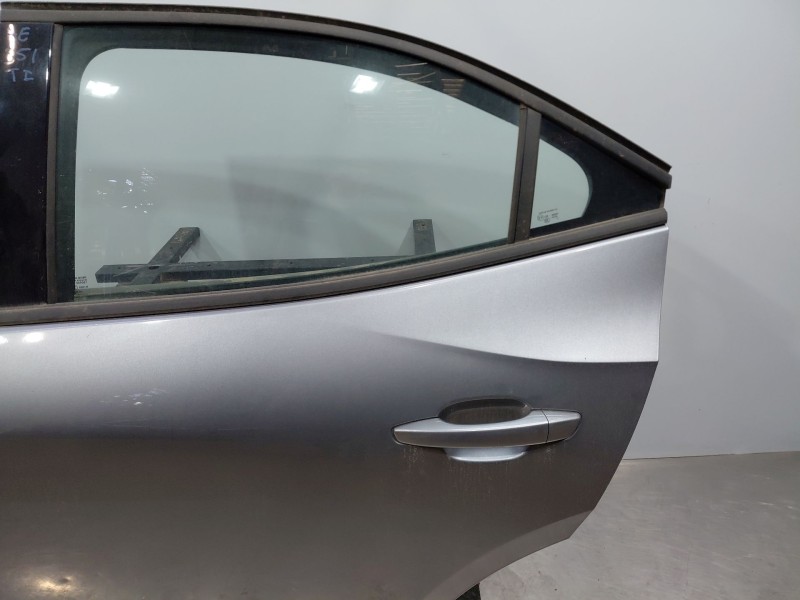 Recambio de puerta trasera izquierda para opel mokka edition referencia OEM IAM 9837507180  