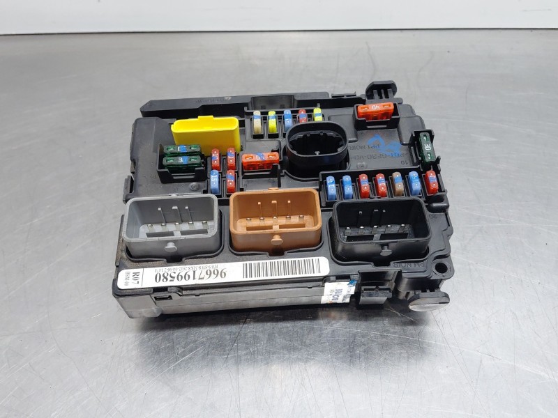 Recambio de caja reles / fusibles para peugeot 207/207+ (wa_, wc_) 1.4 16v referencia OEM IAM 9667199580  