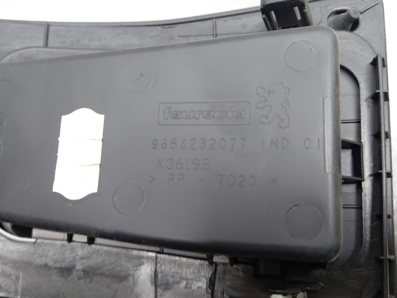 Recambio de guantera para peugeot 207/207+ (wa_, wc_) 1.4 16v referencia OEM IAM 8218Z3 9686232077 