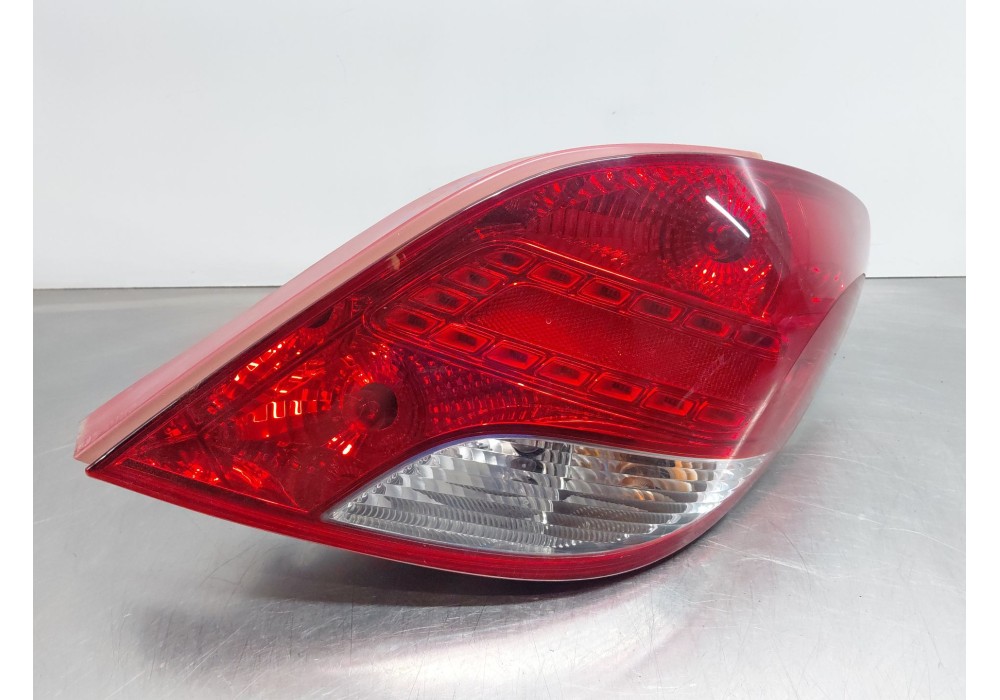 Recambio de piloto trasero derecho para peugeot 207/207+ (wa_, wc_) 1.4 16v referencia OEM IAM 6351HQ 9686565980 
