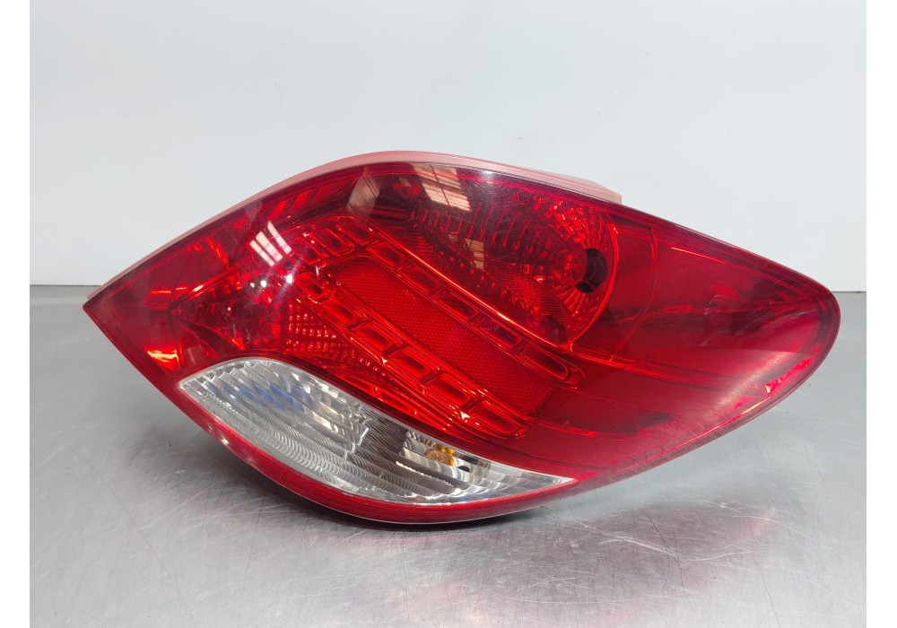 Recambio de piloto trasero derecho para peugeot 207/207+ (wa_, wc_) 1.4 16v referencia OEM IAM 6351HQ 9686565980 