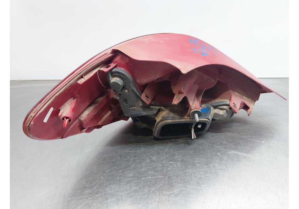 Recambio de piloto trasero derecho para peugeot 207/207+ (wa_, wc_) 1.4 16v referencia OEM IAM 6351HQ 9686565980 