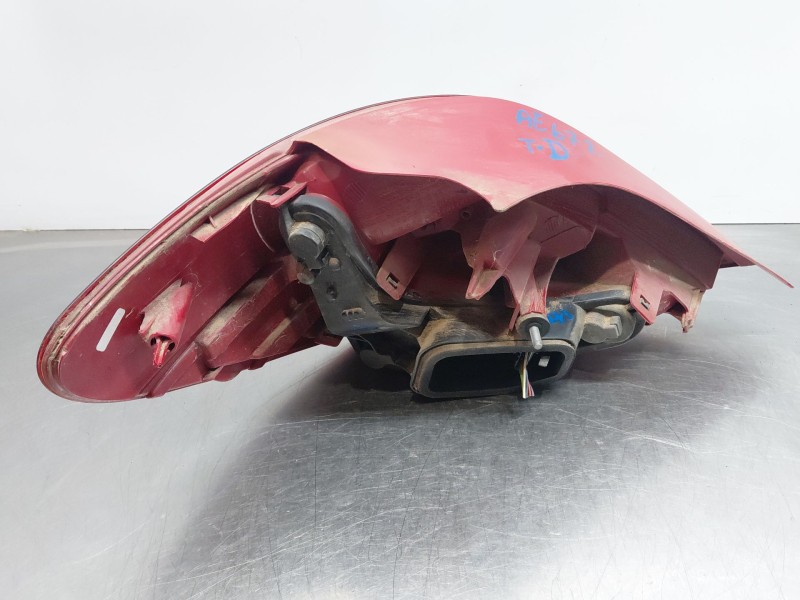 Recambio de piloto trasero derecho para peugeot 207/207+ (wa_, wc_) 1.4 16v referencia OEM IAM 6351HQ 9686565980 