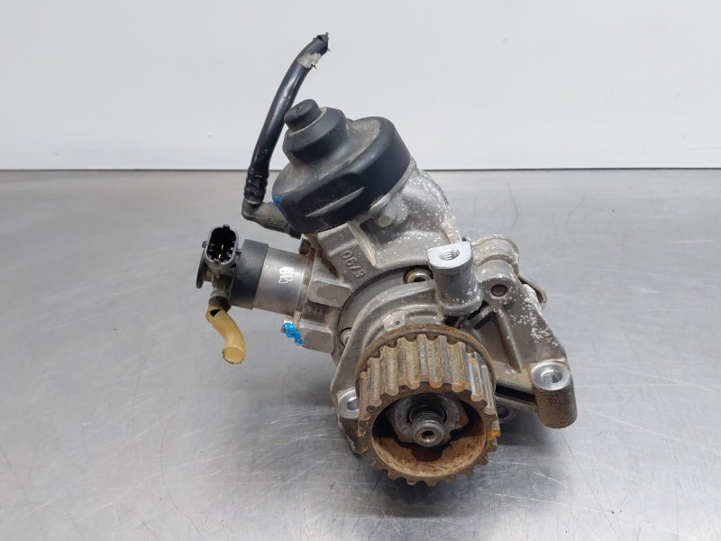 Recambio de bomba inyeccion para renault clio iv life referencia OEM IAM 167007358R  