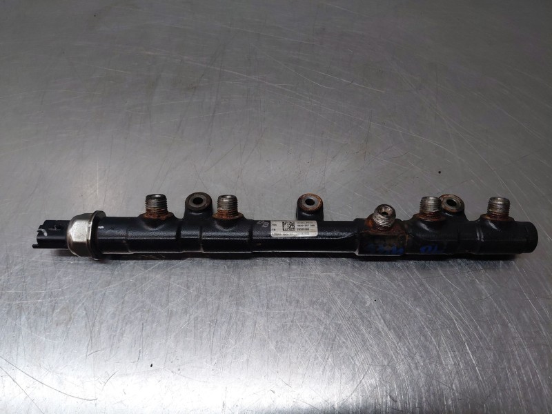 Recambio de rampa inyectora para nissan nv 400 l3h2 referencia OEM IAM 175217543R  