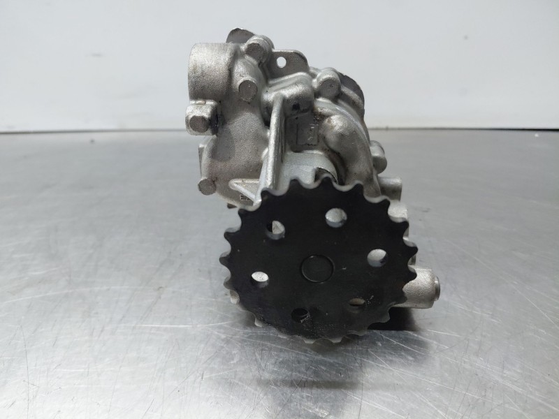 Recambio de bomba aceite para nissan nv 400 l3h2 referencia OEM IAM 150009761R  