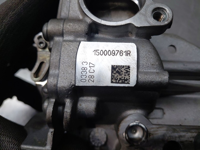 Recambio de bomba aceite para nissan nv 400 l3h2 referencia OEM IAM 150009761R  