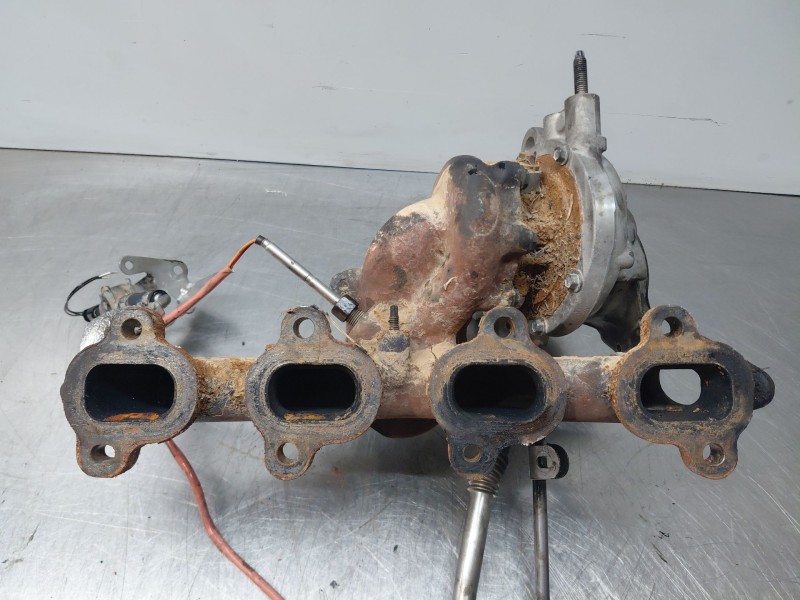 Recambio de colector escape para renault master iii furgón referencia OEM IAM   