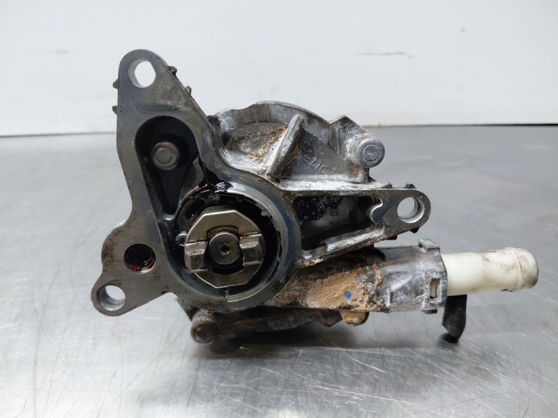 Recambio de depresor freno / bomba vacio para renault master iii furgón referencia OEM IAM   