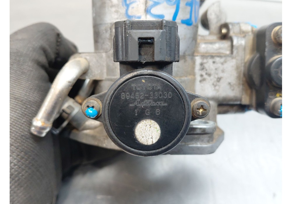 Recambio de caja mariposa para toyota rav 4 ii (_a2_) 2.0 4wd (aca21, aca20) referencia OEM IAM   