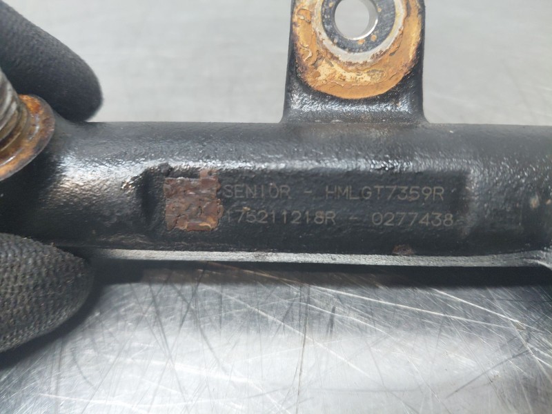 Recambio de rampa inyectora para renault master iii furgón referencia OEM IAM   