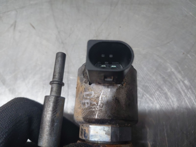 Recambio de rampa inyectora para renault master iii furgón referencia OEM IAM   