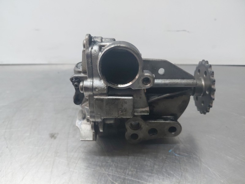 Recambio de bomba aceite para renault master iii furgón referencia OEM IAM   