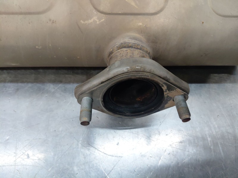 Recambio de silenciador trasero para hyundai tucson hybrid referencia OEM IAM   