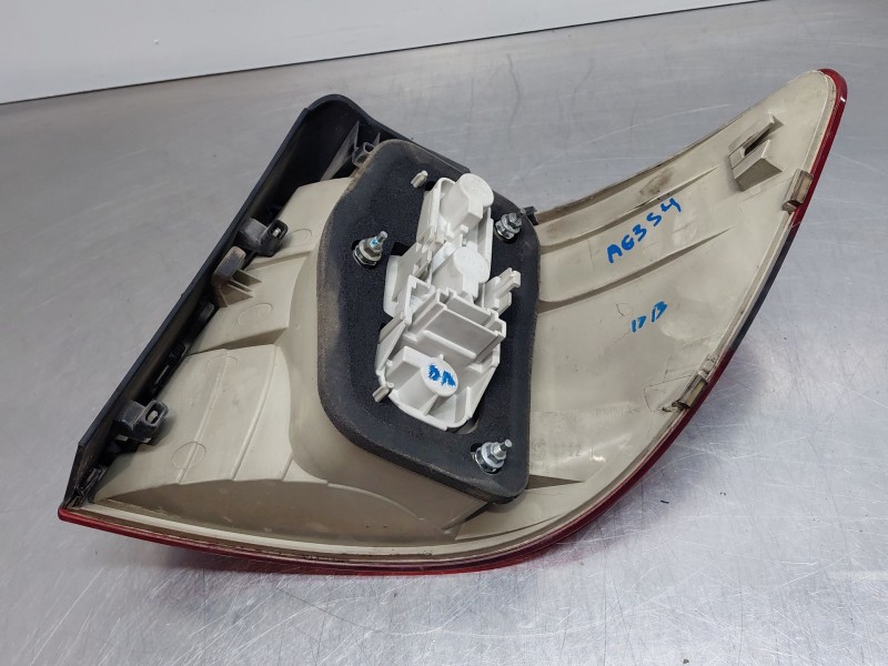 Recambio de piloto trasero izquierdo para mercedes-benz clase b (w245) standard referencia OEM IAM A1698202364  