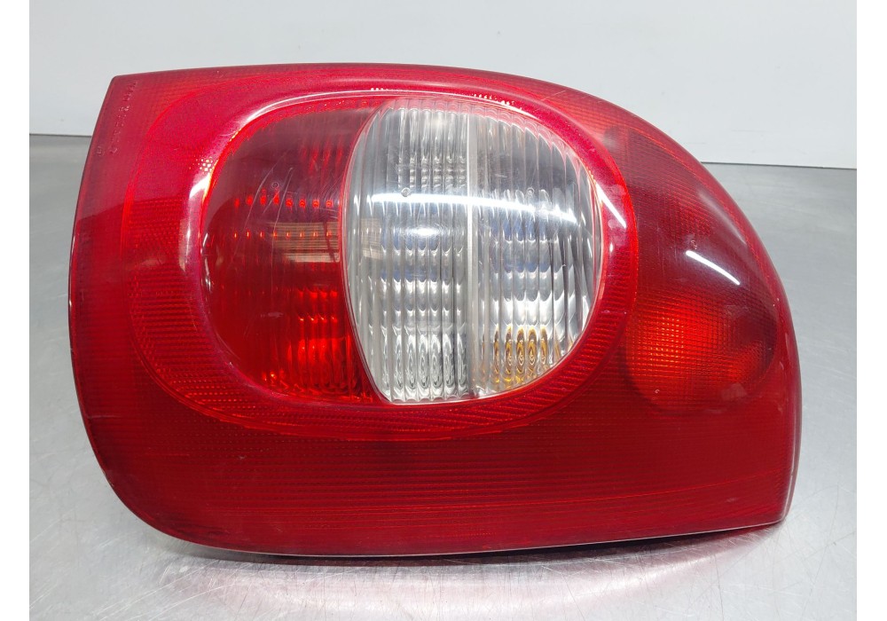 Recambio de piloto trasero derecho para citroën xsara picasso (n68) 2.0 hdi referencia OEM IAM 6351N0 9631563980 