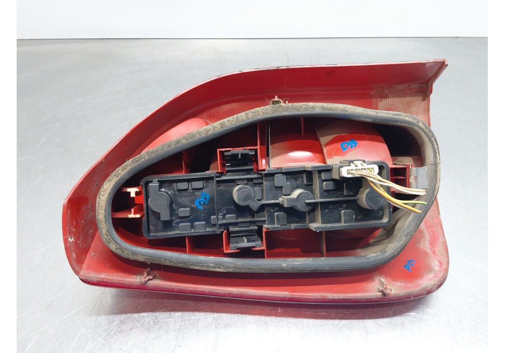 Recambio de piloto trasero derecho para citroën xsara picasso (n68) 2.0 hdi referencia OEM IAM 6351N0 9631563980 