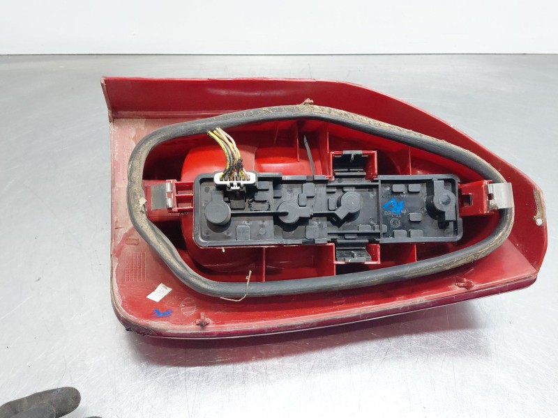 Recambio de piloto trasero izquierdo para citroën xsara picasso (n68) 2.0 hdi referencia OEM IAM 6350N0  