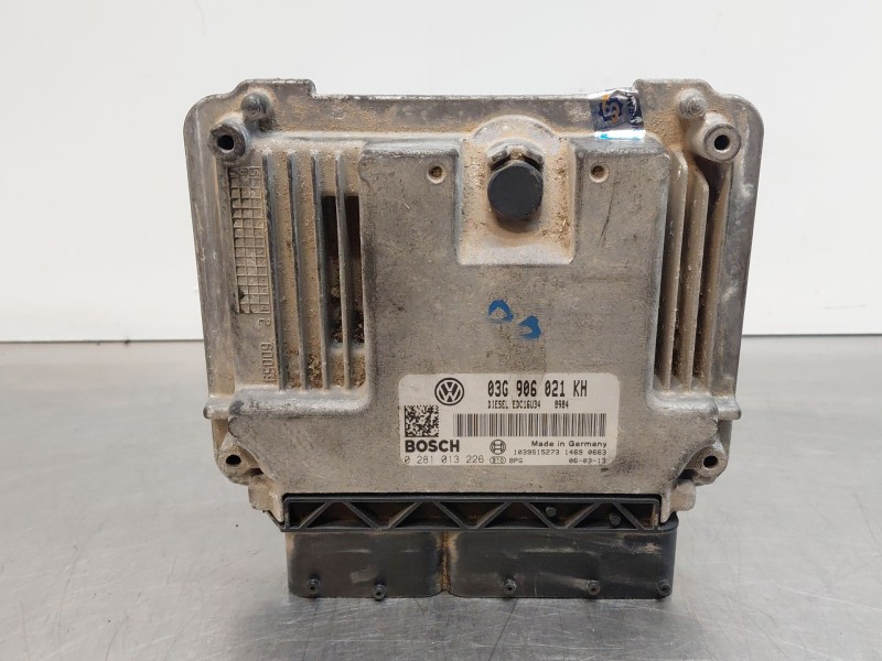 Recambio de centralita motor uce para volkswagen golf v (1k1) 1.9 tdi referencia OEM IAM   