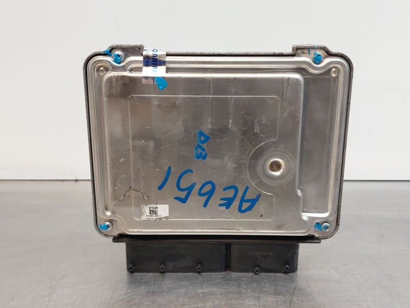Recambio de centralita motor uce para volkswagen golf v (1k1) 1.9 tdi referencia OEM IAM   