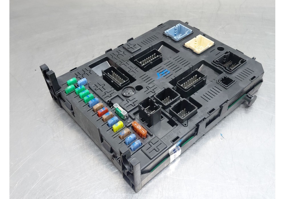 Recambio de caja reles / fusibles para peugeot 308 i (4a_, 4c_) 1.6 hdi referencia OEM IAM   