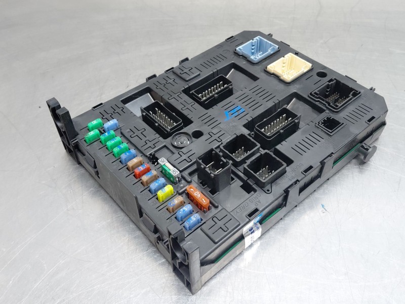 Recambio de caja reles / fusibles para peugeot 308 i (4a_, 4c_) 1.6 hdi referencia OEM IAM   