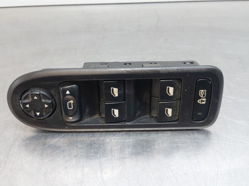 Recambio de mando elevalunas delantero izquierdo para peugeot 308 i (4a_, 4c_) 1.6 hdi referencia OEM IAM   