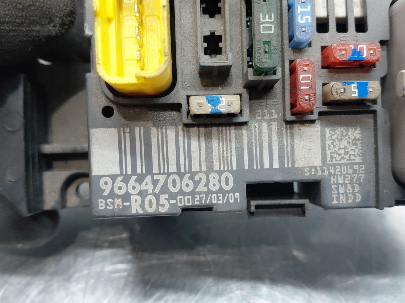 Recambio de caja reles / fusibles para peugeot 308 i (4a_, 4c_) 1.6 hdi referencia OEM IAM   