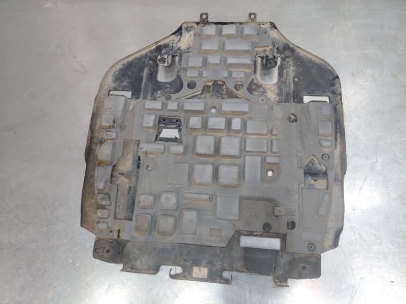 Recambio de cubrecarter para mercedes-benz clase gl (x164) 4-matic referencia OEM IAM   
