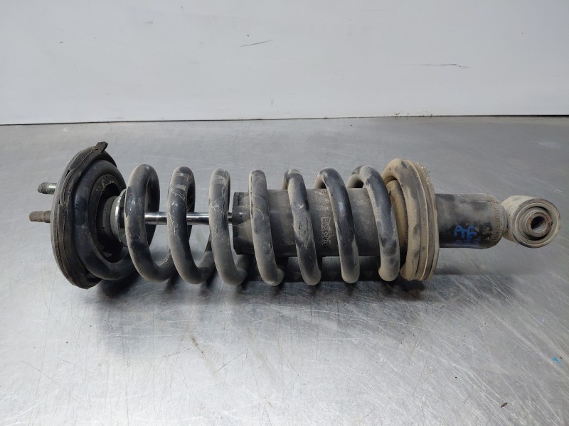 Recambio de amortiguador delantero derecho para nissan navara pick-up (np300) 4x4 referencia OEM IAM E61104KD3A  