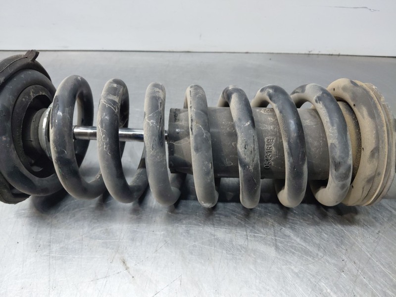 Recambio de amortiguador delantero derecho para nissan navara pick-up (np300) 4x4 referencia OEM IAM E61104KD3A  
