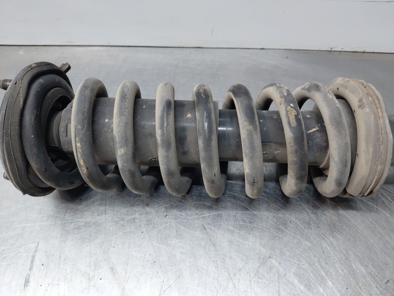 Recambio de amortiguador delantero izquierdo para nissan navara pick-up (np300) 4x4 referencia OEM IAM E61104KD3A  