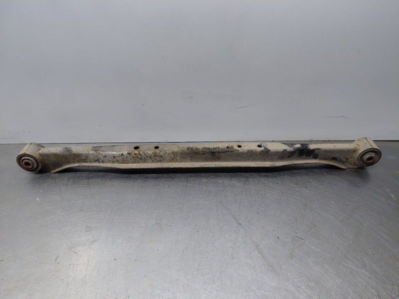 Recambio de brazo suspension inferior trasero izquierdo para nissan navara pick-up (np300) 4x4 referencia OEM IAM   