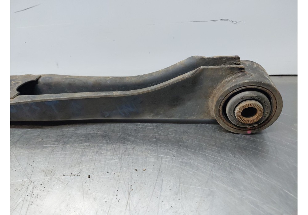 Recambio de brazo suspension inferior trasero derecho para nissan navara pick-up (np300) 4x4 referencia OEM IAM   