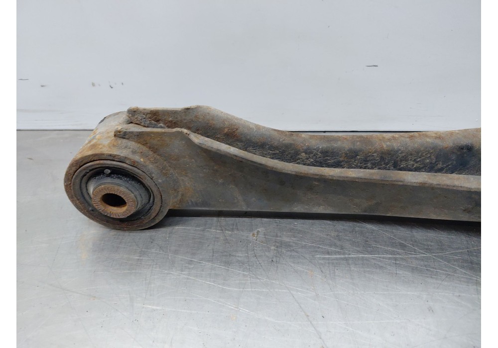 Recambio de brazo suspension inferior trasero derecho para nissan navara pick-up (np300) 4x4 referencia OEM IAM   