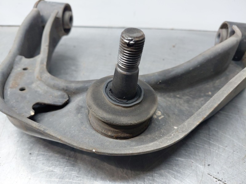 Recambio de brazo suspension superior delantero derecho para nissan navara pick-up (np300) 4x4 referencia OEM IAM   