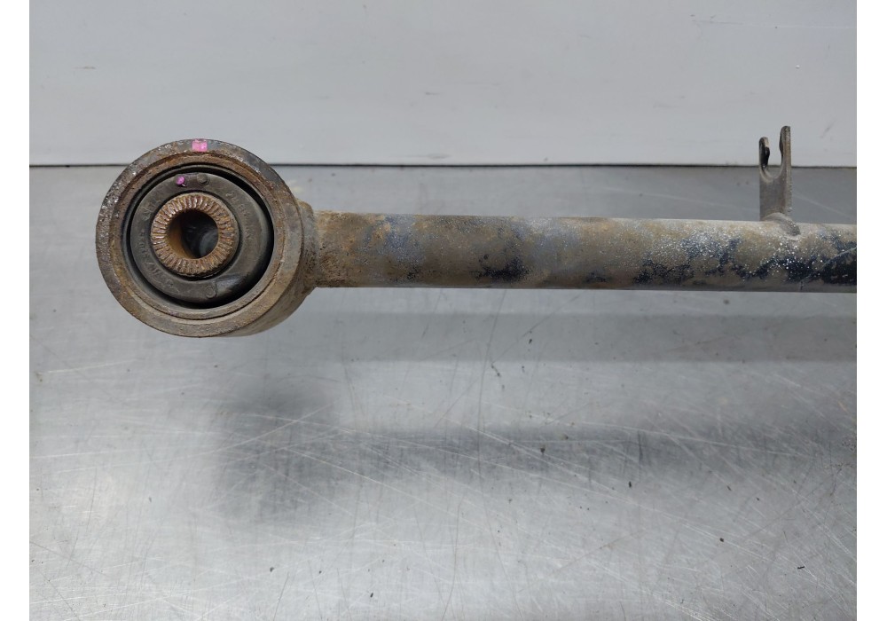 Recambio de brazo suspension superior trasero izquierdo para nissan navara pick-up (np300) 4x4 referencia OEM IAM   