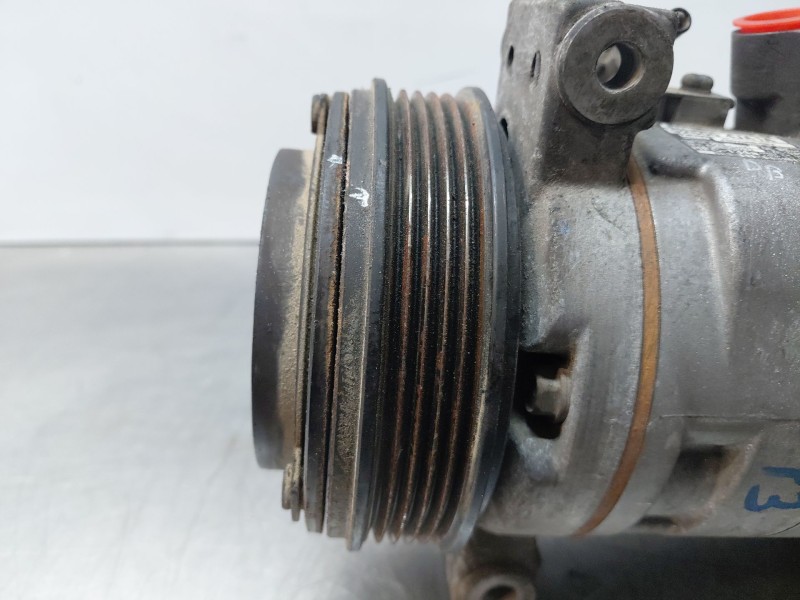 Recambio de compresor aire acondicionado para nissan navara pick-up (np300) 4x4 referencia OEM IAM 926004JA1A  