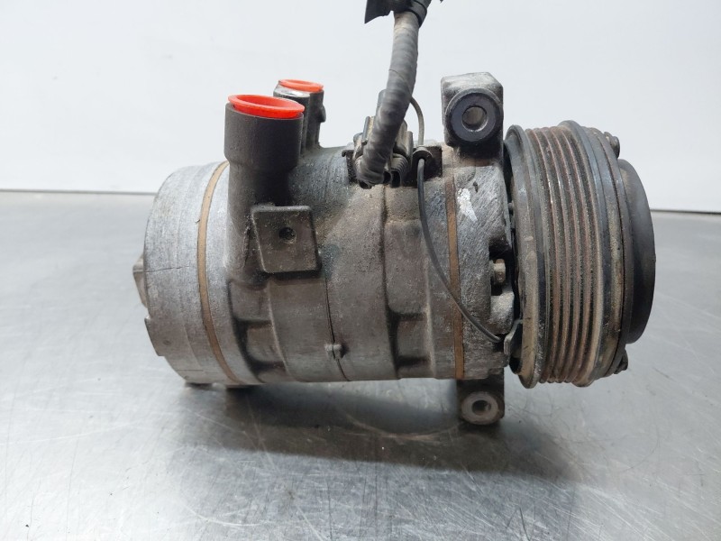 Recambio de compresor aire acondicionado para nissan navara pick-up (np300) 4x4 referencia OEM IAM 926004JA1A  