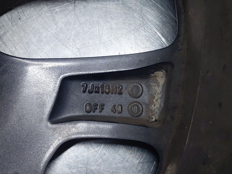 Recambio de llanta para jeep renegade suv (bu, b1, bv) 2.0 crd 4x4 referencia OEM IAM 735607612  