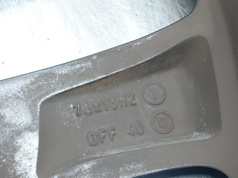 Recambio de llanta para jeep renegade suv (bu, b1, bv) 2.0 crd 4x4 referencia OEM IAM 735607612  