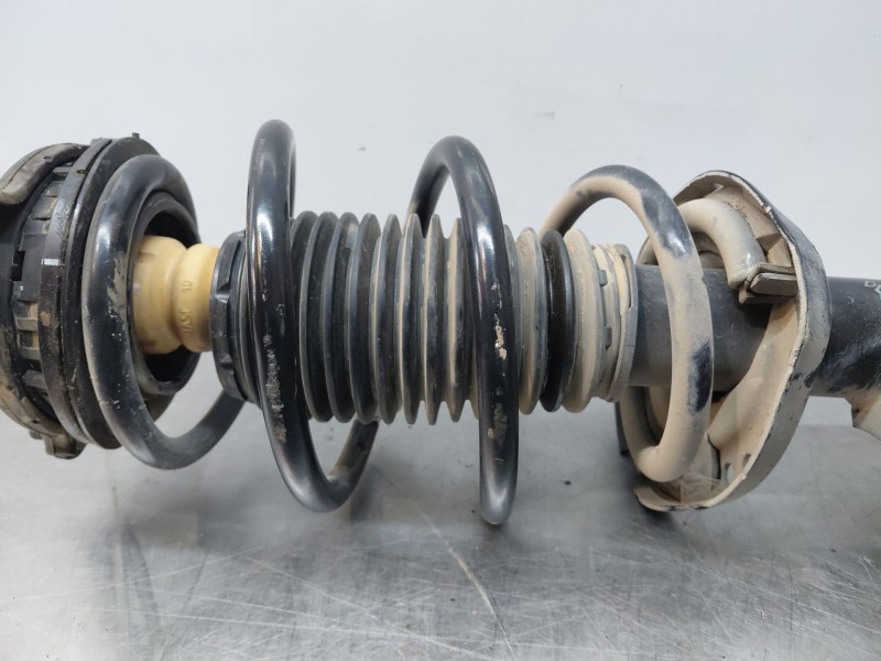 Recambio de amortiguador delantero derecho para hyundai tucson hybrid referencia OEM IAM 54651N7000  